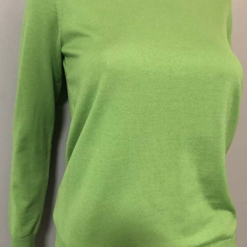 Akris Punto lime green sweater-mint condition